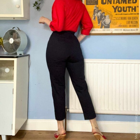 Vintage 1950's Style Reproduction High Waisted Navy Pedal Pushers/Capris - Picture 4 of 5